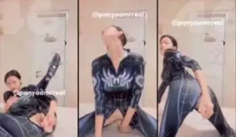 Panya Cosplay Spiderman Colok Memek Pakai Dildo